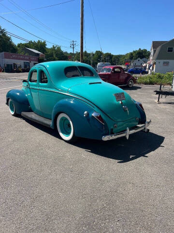 1940 Ford Deluxe