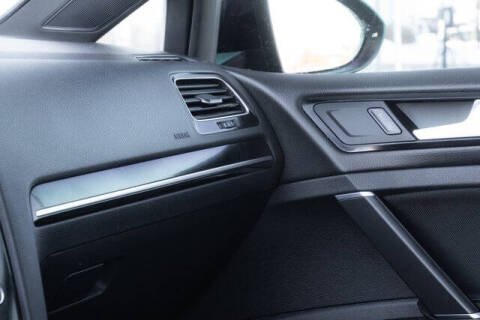 2017 Volkswagen Golf GTI S