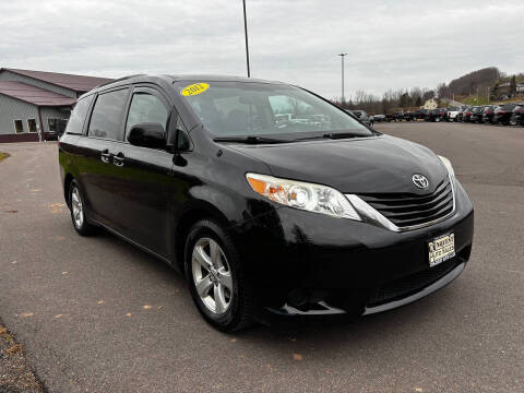 2012 Toyota Sienna LE 8-Passenger
