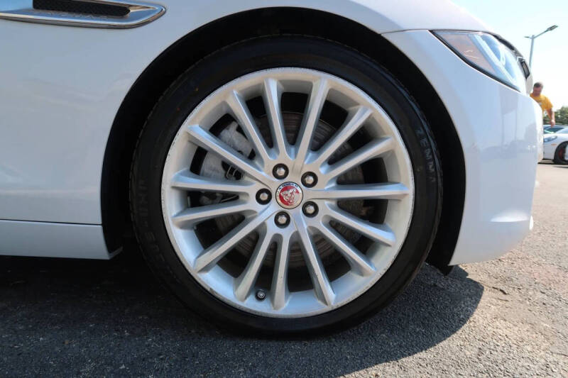 2017 Jaguar XE 35t First Edition