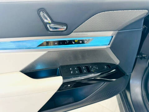 2023 BMW 7 Series 740i