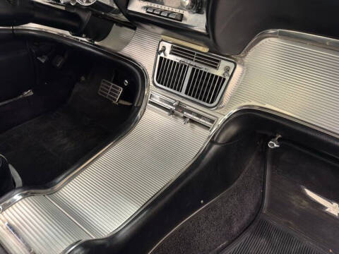 1963 Ford Thunderbird