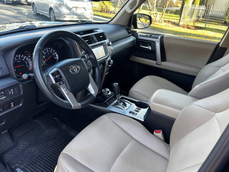 2017 Toyota 4Runner SR5 Premium