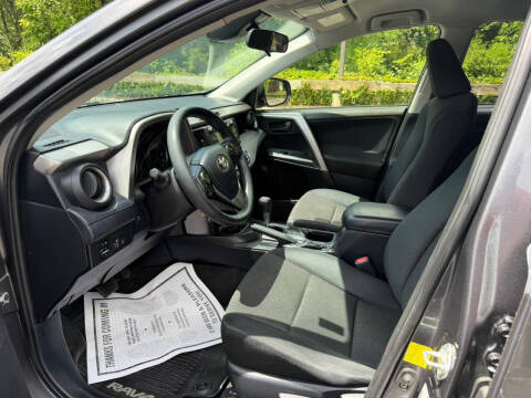 2017 Toyota RAV4 LE