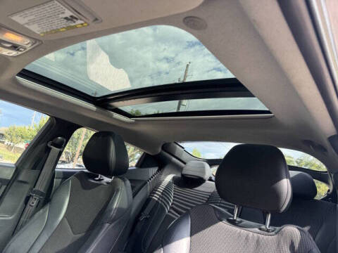 2013 Hyundai Veloster