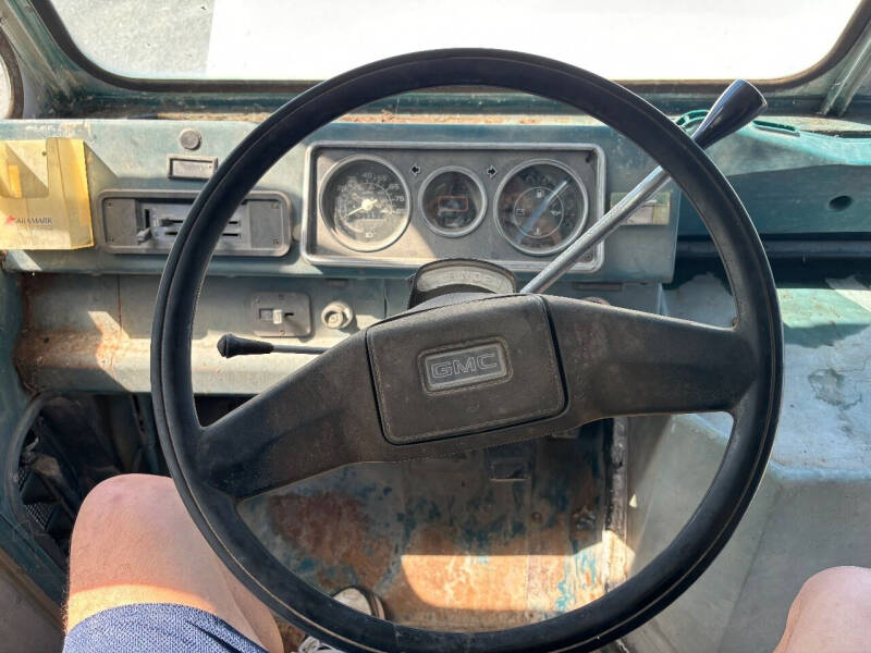 1987 GMC P30 Forward Control Chassis