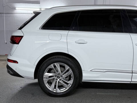 2021 Audi Q7 quattro Premium Plus 55 TFSI