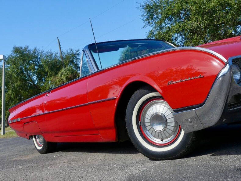 1962 Ford Thunderbird