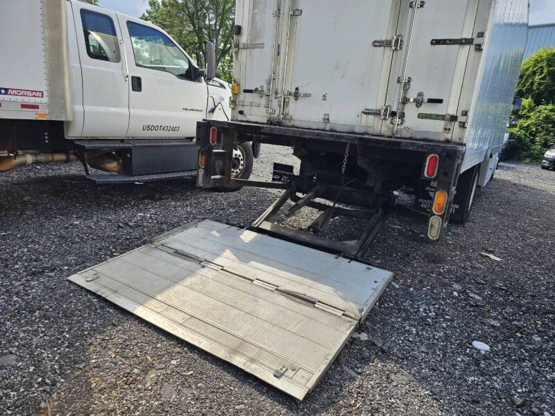 2014 Freightliner M2 106