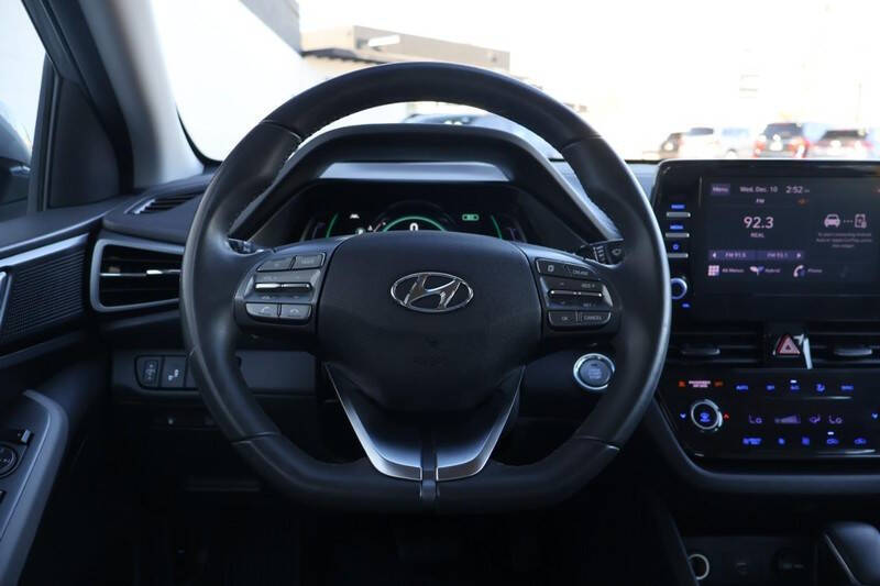 2021 Hyundai Ioniq Hybrid SE