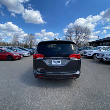 2017 Chrysler Pacifica Touring