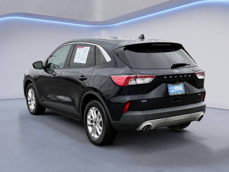 2021 Ford Escape Hybrid SE