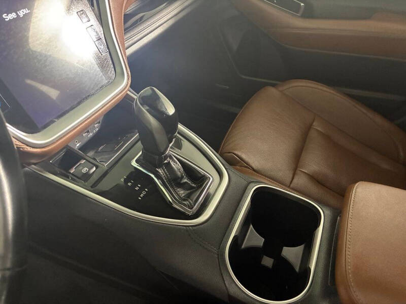 2020 Subaru Outback Touring XT