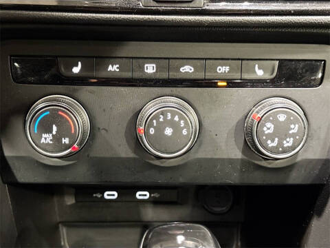 2022 Volkswagen Taos SE 4Motion