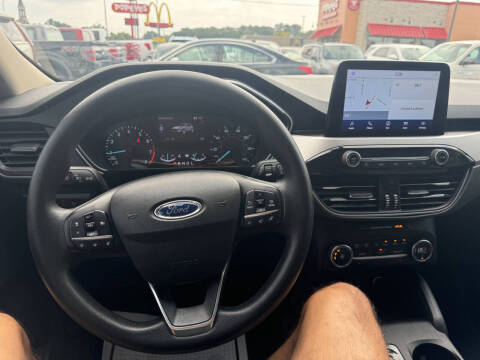 2020 Ford Escape SE