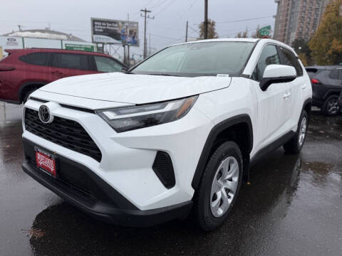 2025 Toyota RAV4 LE