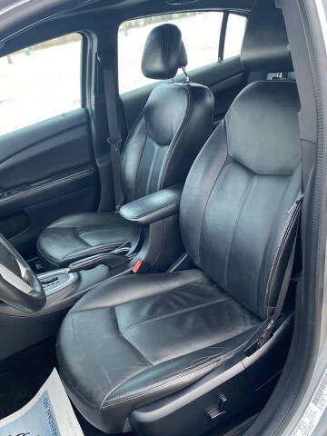 2014 Chrysler 200 Limited