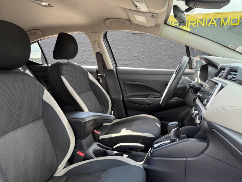 2020 Nissan Versa SV