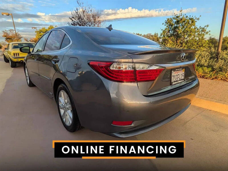 2014 Lexus ES 300h