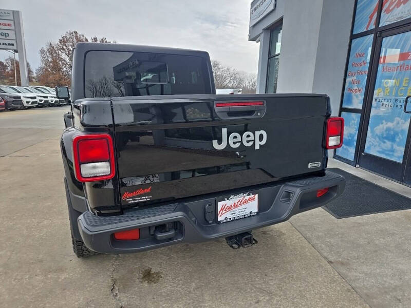 2021 Jeep Gladiator Overland