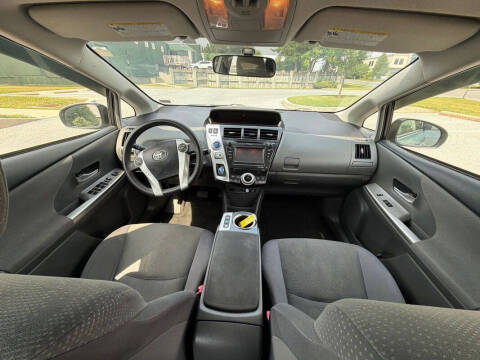 2014 Toyota Prius v Three