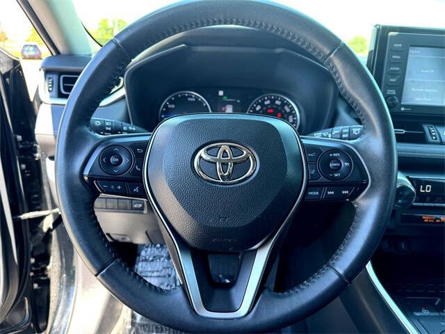 2022 Toyota RAV4 Hybrid XLE Premium