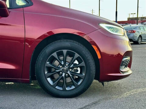 2021 Chrysler Pacifica Touring L