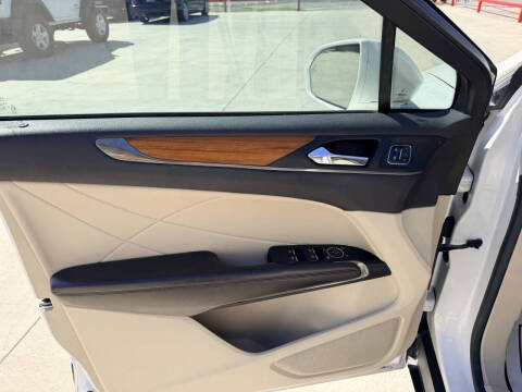 2017 Lincoln MKC Select