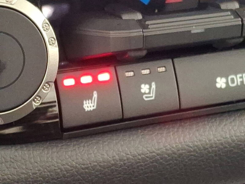 2025 Toyota Tundra Limited HV