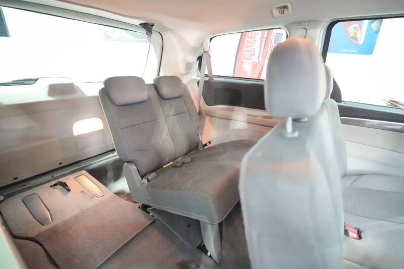 2009 Volkswagen Routan