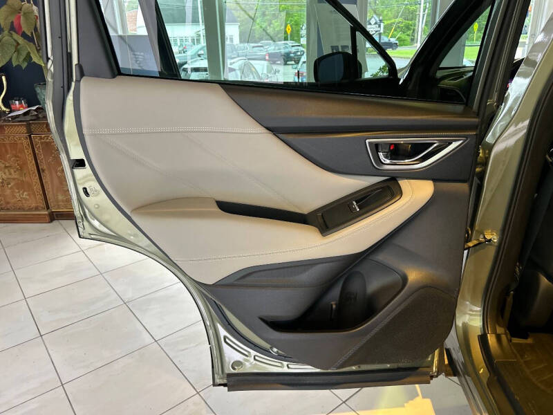 2020 Subaru Forester Limited - Photo 12
