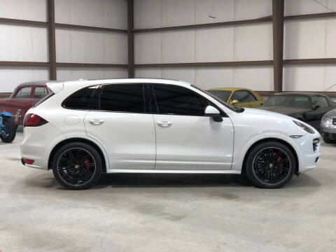 2013 Porsche Cayenne GTS