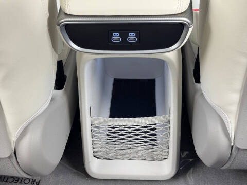 2024 Genesis GV60 Standard