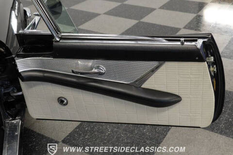 1957 Ford Thunderbird