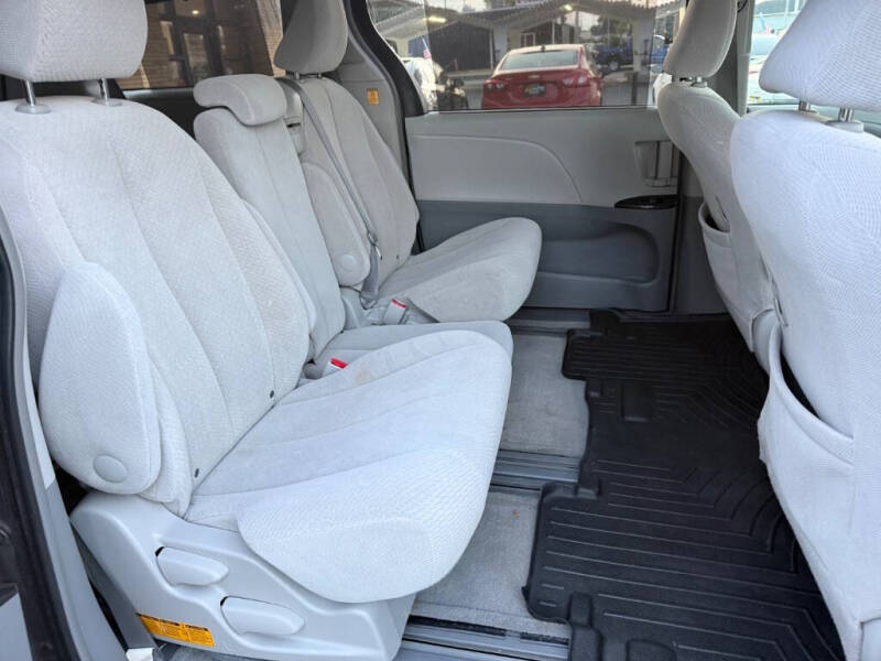 2013 Toyota Sienna
