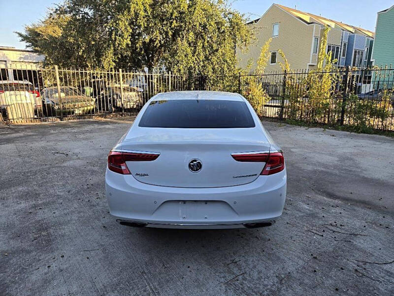 2017 Buick LaCrosse Essence