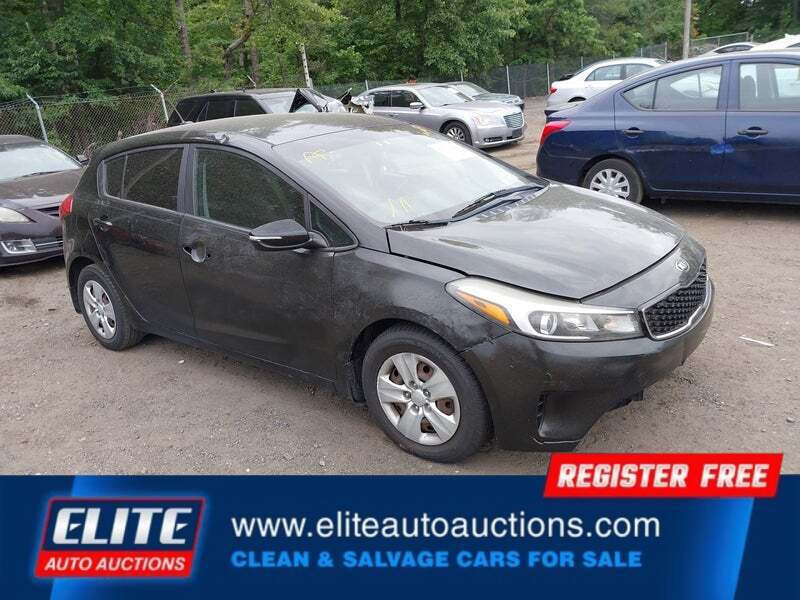 2017 Kia Forte5 LX