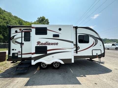 2015 Cruiser RV Radiance 21RBIK for sale at GT Auto Group in Goodlettsville TN