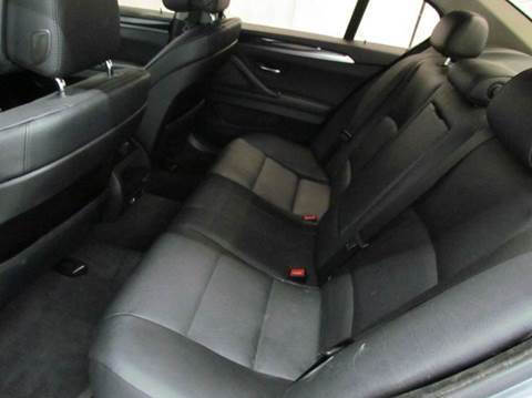 2011 BMW 5 Series 528i