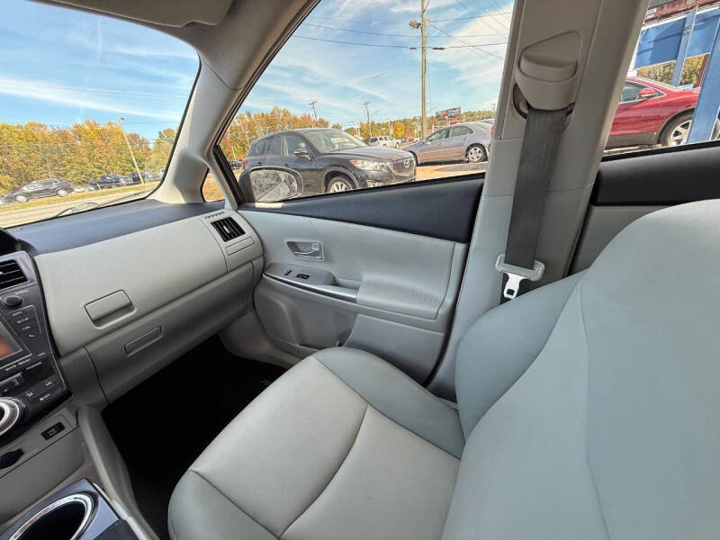 2012 Toyota Prius v Three