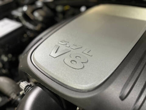 2014 Chrysler 300 C John Varvatos Limited Edition