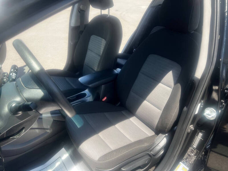 2016 Kia Forte5 LX