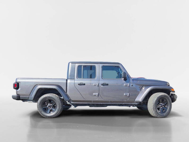 2021 Jeep Gladiator Sport