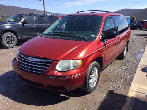 2007 Chrysler Town and Country for sale at Troy's Auto Sales in Dornsife PA