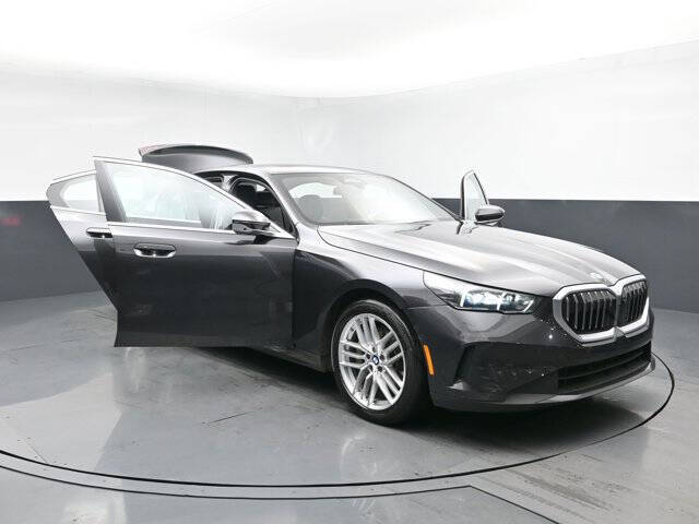 2025 BMW 5 Series 540i xDrive