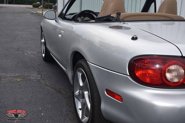 2002 Mazda MX-5 Miata