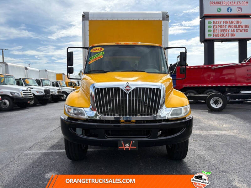 2019 International DuraStar 4300