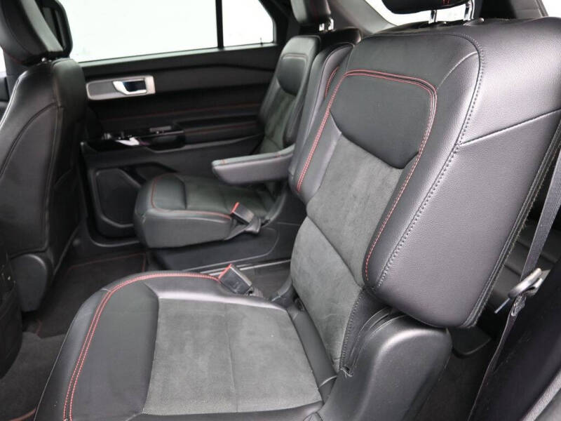 2022 Ford Explorer ST-Line