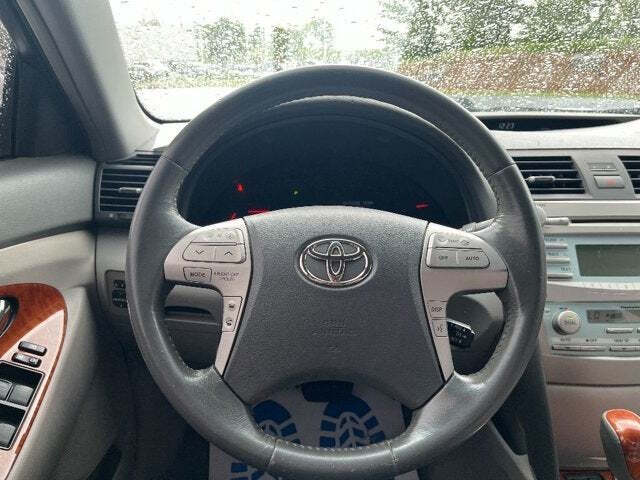2009 Toyota Camry 9