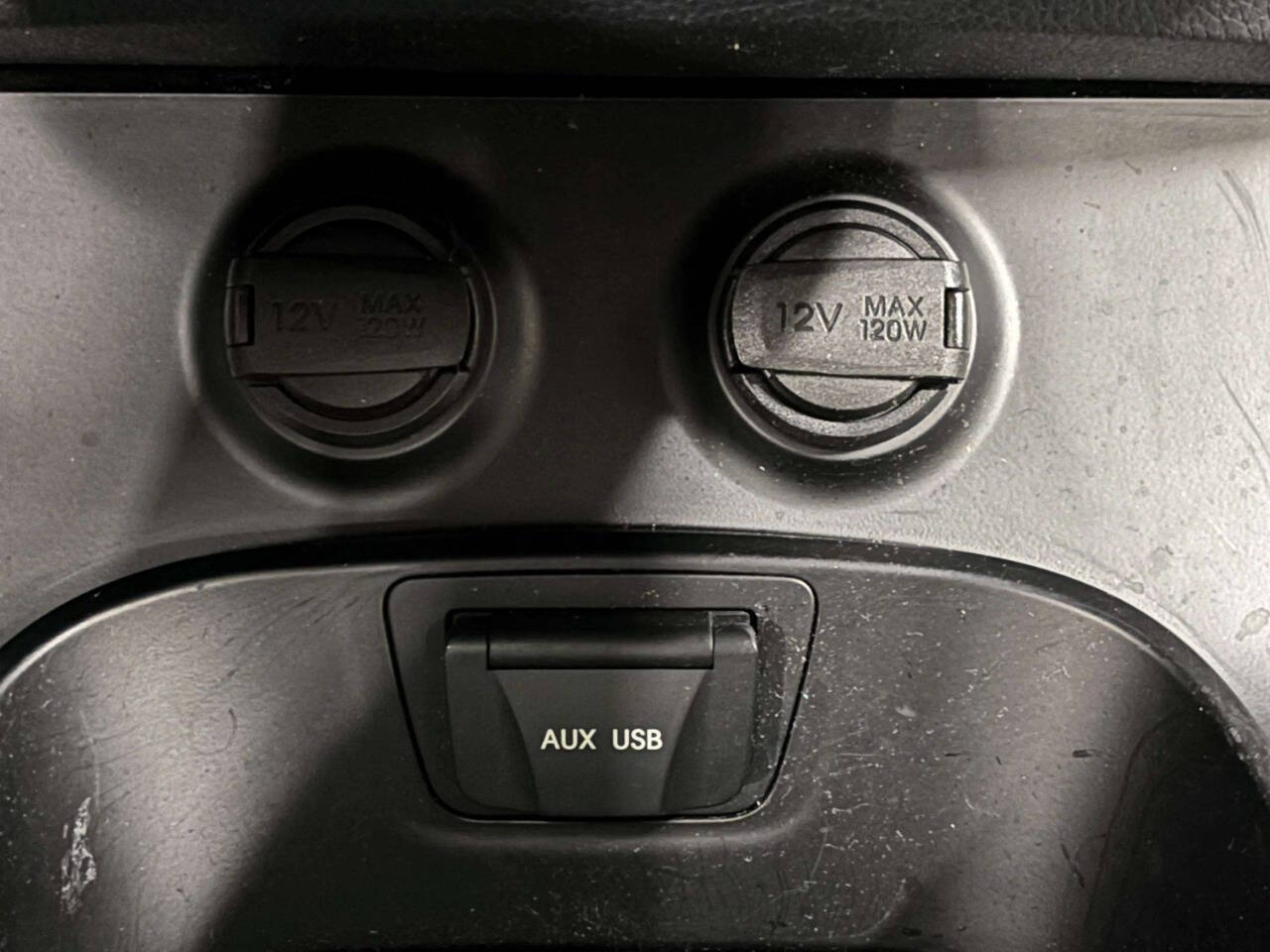 HyundaiSanta Fe Sport32